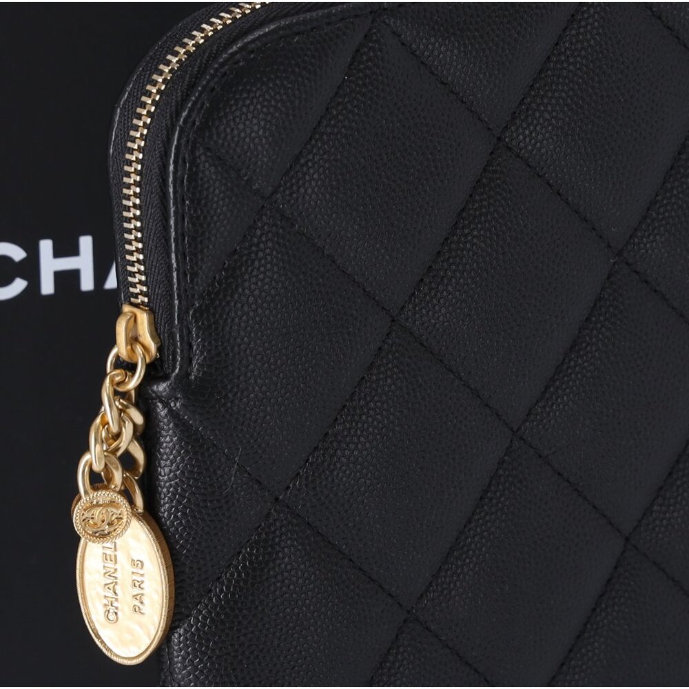 CHANEL Matelasse Clutch Bag Quilted Zip Pouch Black Caviar Leather Full Set - Picture 2 of 9
